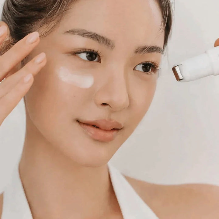 Retinol Flat Iron Eye Roller