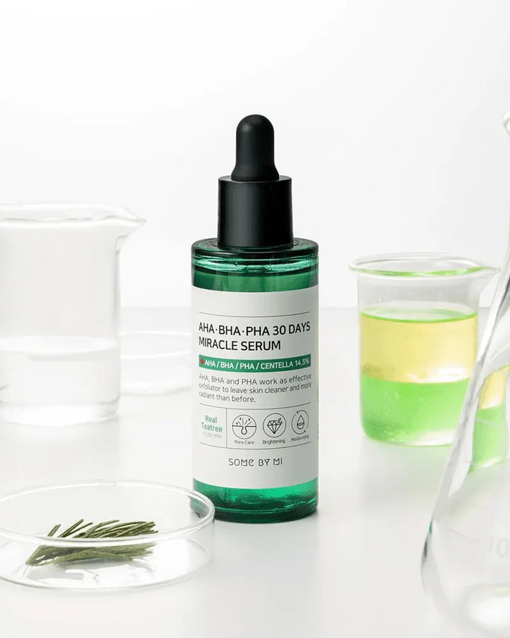 SOME BY MI AHA BHA PHA 30 Days Miracle Serum bottle on lab table, Korean skincare Nederland