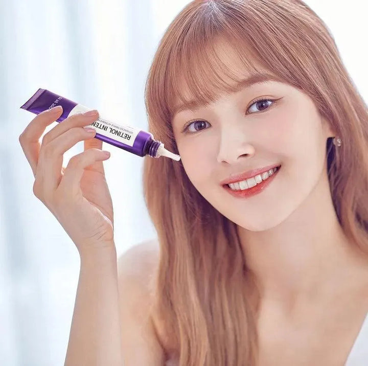 Woman holding Some By Mi Retinol Intense eye cream, Korean skincare at Me Time Groningen